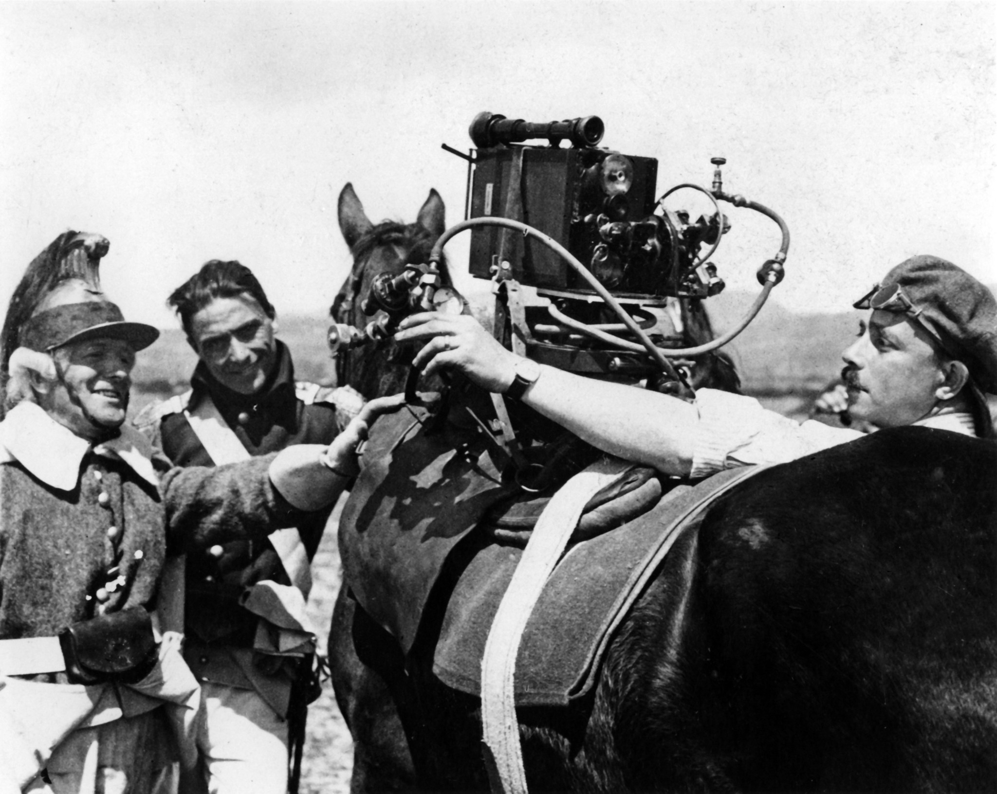 napoleon-1927-horse-mounted-camera